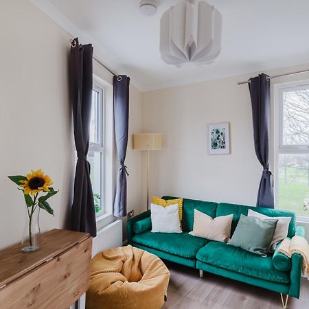 Apartament Modern Cosy Corner Flat 3 Bed And Loft Sleep 7 People Londyn Zewnętrze zdjęcie