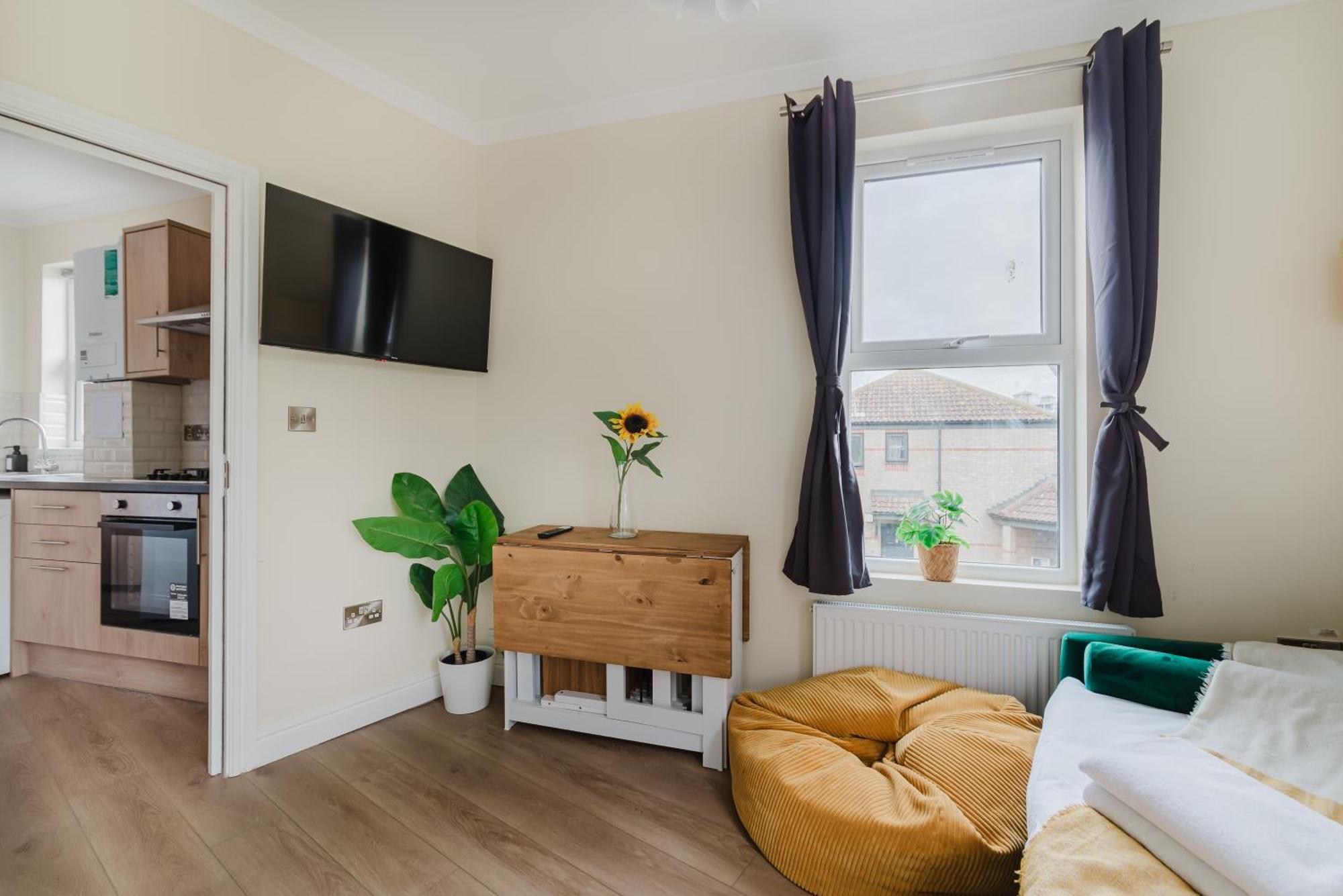 Apartament Modern Cosy Corner Flat 3 Bed And Loft Sleep 7 People Londyn Zewnętrze zdjęcie